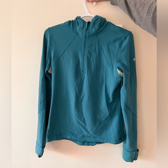 Bundle of 3 Lululemon running tops. All size 6 - Picture 5 of 5